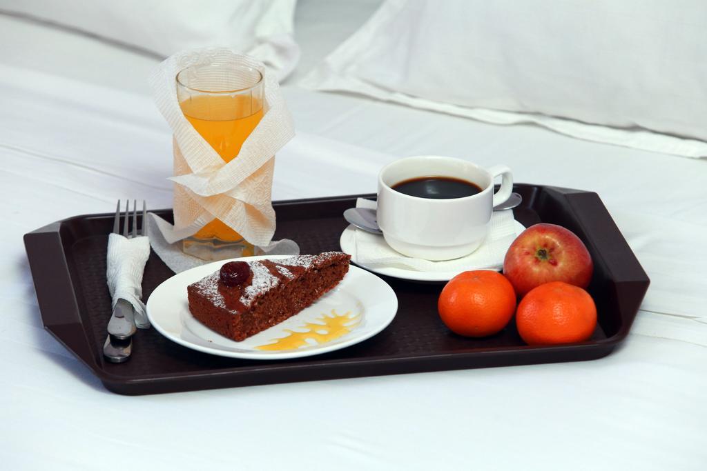 Soluxe Hotel Bishkek Exterior foto